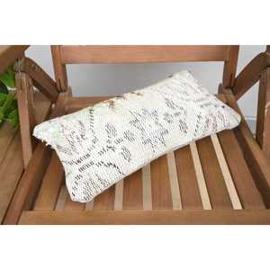 Oreiller Patchwork Kantha en laine beige 8x16 pouces Rustique Vintage Brodé Coussin Portable Style de Noël pour la voiture et la maison - Product Image 5