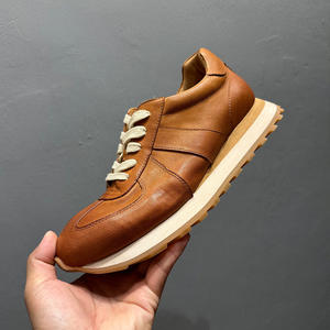 Sneakers tendance pour femmes, chaussures de sport décontractées élégantes pour la course à pied et les voyages, légères, respirantes, design tendance - Product Image 1