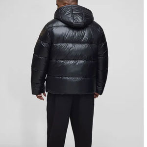 Chaqueta acolchada de alta calidad para hombre, ligera y cálida pluma de pato con cuello de piel sintética, chaquetas acolchadas de burbujas con logotipo personalizado para hombre - Product Image 2