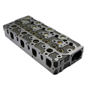 Culasse 15422-03044 15422-03040 6660966 Convient aux chargeuses Kubota V1702 Bobcat 733 743 743B 733DS 1600 3023 645 Moteur - Product Image 1
