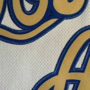 Camiseta de béisbol blanca personalizada, transpirable, de secado rápido, con botones, ribete azul, fabricante OEM ODM de marca privada - Product Image 5