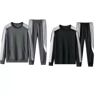 Fabrication sur mesure OEM, survêtement à séchage rapide, coupe classique, vêtements de sport, sweat-shirt à col rond pour homme, ensembles de survêtements - Product Image 5