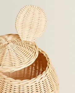 2025 nouveauté panier flexible tissé en rotin beige Design unique adapté aux enfants avec oreilles fabriqué au Vietnam - Product Image 4
