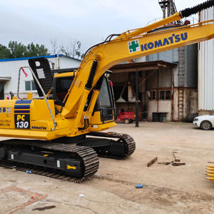 Excavateur d'occasion Komatsu PC130 de 13 tonnes de haute qualité en bon état en stock à vendre à bas prix - Product Image 1