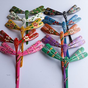 Libélula de bambú de tendencia superior, juguete único para niños, artesanía ecológica y actividades al aire libre, juguete de bambú con forma de libélula - Product Image 2