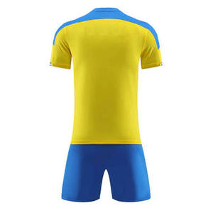 Camisetas de Fútbol Personalizadas con Diseño OEM, MOQ Bajo, Nueva Llegada, Uniformes de Fútbol con Cuello en V y Manga Corta para Venta en Línea - Product Image 5