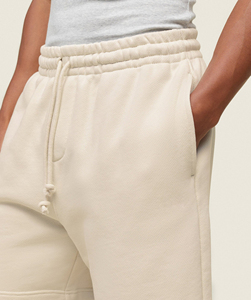 Shorts de jogging mi-longs en molleton uni pour homme, en polyester/coton, avec cordon de serrage, style urbain, écologique et respirant - Product Image 3