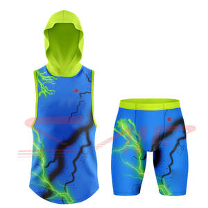 Uniformes de fútbol 7v7 personalizados de alta calidad Reversible y duradero a bajo precio Compresión sublimada 7 en 7 Uniforme - Product Image 1