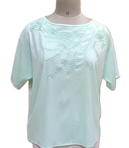 Haut brodé pour femme couleur verte col rond haut d'été léger chemisiers colorés pour dames dernier haut brodé - Product Image 3