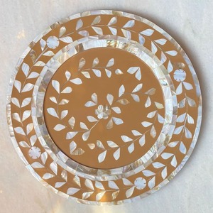 Placas de cargador hechas a mano Majestic Glow, vajilla con incrustaciones de madreperla Premium para ocasiones especiales, decoración de bodas y fiestas - Product Image 3