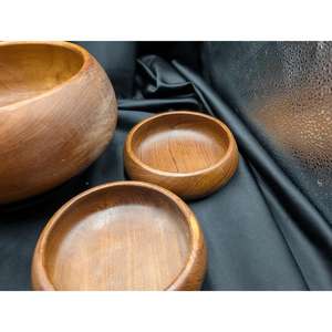 Tazón de servir de madera pulida Lisa para ensalada, pan, fruta y decoración moderna para mesa de cocina - Product Image 1