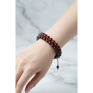 Pulsera de Piedra Natural de Granate Borgoña de 8mm con Doble Hilera de Macramé - Product Image 3