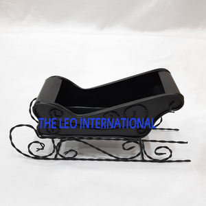 Indoor Outdoor Christmas <b>Sleigh</b> Customizable Size Eco-Friendly Red Color Iron Metal Classic <b>Santa</b> <b>Sleigh</b> - Product Image 4