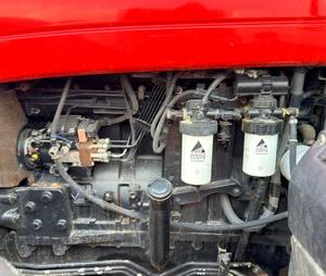 Tractores Usados Massey Ferguson 6465-6495 4x4 con Bomba y Rodamientos, 220HP, en Venta - Product Image 2