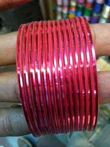 New Style Top Seller Bridal Wear Bangles <b>Sets</b> for Women Wholesale Cheap Price Different Color Velvet Bangles <b>Set</b> For Wedding - Product Image 6