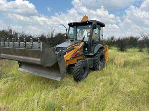 Vente flash pour une nouvelle pelle sur chenilles CASE 570ST en stock |   Chargeuse frontale à vendre - Product Image 2