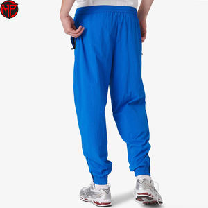 Ensemble survêtement léger en nylon coupe-vent avec sweat à capuche réfléchissant zippé de 3 m et pantalon de survêtement en nylon, fabrication sur mesure - Product Image 4