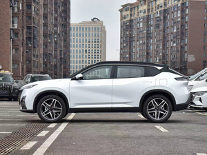 รถยนต์ไฟฟ้า SUV รุ่น Dongfeng ICE E3 พลังงานใหม่ ระยะทางวิ่งแบบ NEDC 601-700 กม. มอเตอร์ 150-200 กิโลวัตต์ และแบตเตอรี่ 90-110 กิโลวัตต์-ชั่วโมง - Product Image 3