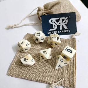 Ensemble de dés de jeu en os de buffle poli très résistant pour Donjons et Dragons RPG Tabletop Roleplaying Écologique Imperméable Naturel - Product Image 5
