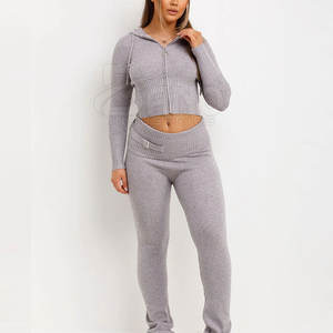 Conjunto Deportivo de Invierno para Mujer, 100% Algodón, con Capucha, Estilo Casual, Color Sólido, Top Corto y Pantalones Acampanados - Product Image 3