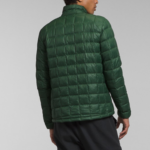 Chaqueta acolchada de invierno para hombre de tendencia superior Patrón personalizado Estilo de calle superior Precio razonable Cuello levantado - Product Image 4