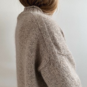 Alphatek Premium Quality Anti-Shrink Winter Knitted Grey Unisex Pulls en laine/polyester épais OEM Custom Supplier pour les marques - Product Image 5