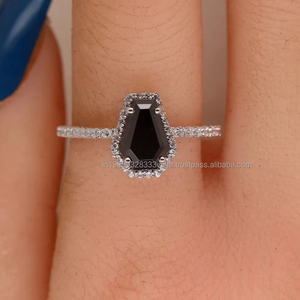 Bague de fiançailles en moissanite noire taille cœur avec accents halo, argent sterling 925, sertie à griffes, minimaliste, pour mariage et anniversaire - Product Image 2