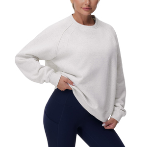 Sweat-shirt à col rond en molleton de coton de haute qualité pour femmes Logo personnalisé Manches longues Surdimensionné Sweat-shirt d'hiver pour femmes - Product Image 3