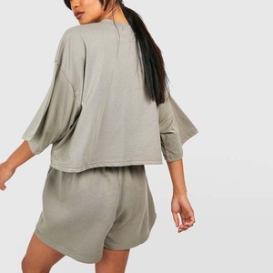 Conjunto de alta calidad para mujer, Camiseta de algodón 100% con pantalones cortos, conjunto de 2 piezas, estampado de logotipo personalizado ligero de secado rápido para mujer - Product Image 2