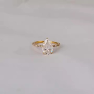 Bague de fiançailles de luxe plaquée or 14KT taille poire diamant cultivé en laboratoire avec demi-éternité côté diamant cadeau surprise pour les filles - Product Image 5