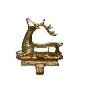 Soportes para medias navideñas con cabeza de Reno Tienen el aspecto de que la base tallada a mano tiene un gancho para colgar - Product Image 3