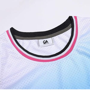 Camiseta de baloncesto de alta calidad personalizada 2025, camiseta de baloncesto impresa por sublimación, uniformes de baloncesto para hombres personalizados OEM - Product Image 2