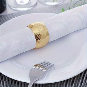 Ensemble de porte-serviettes en métal doré minimaliste de qualité supérieure, texture martelée, pour réceptions de mariage élégantes, restaurants et décoration intérieure - Product Image 4