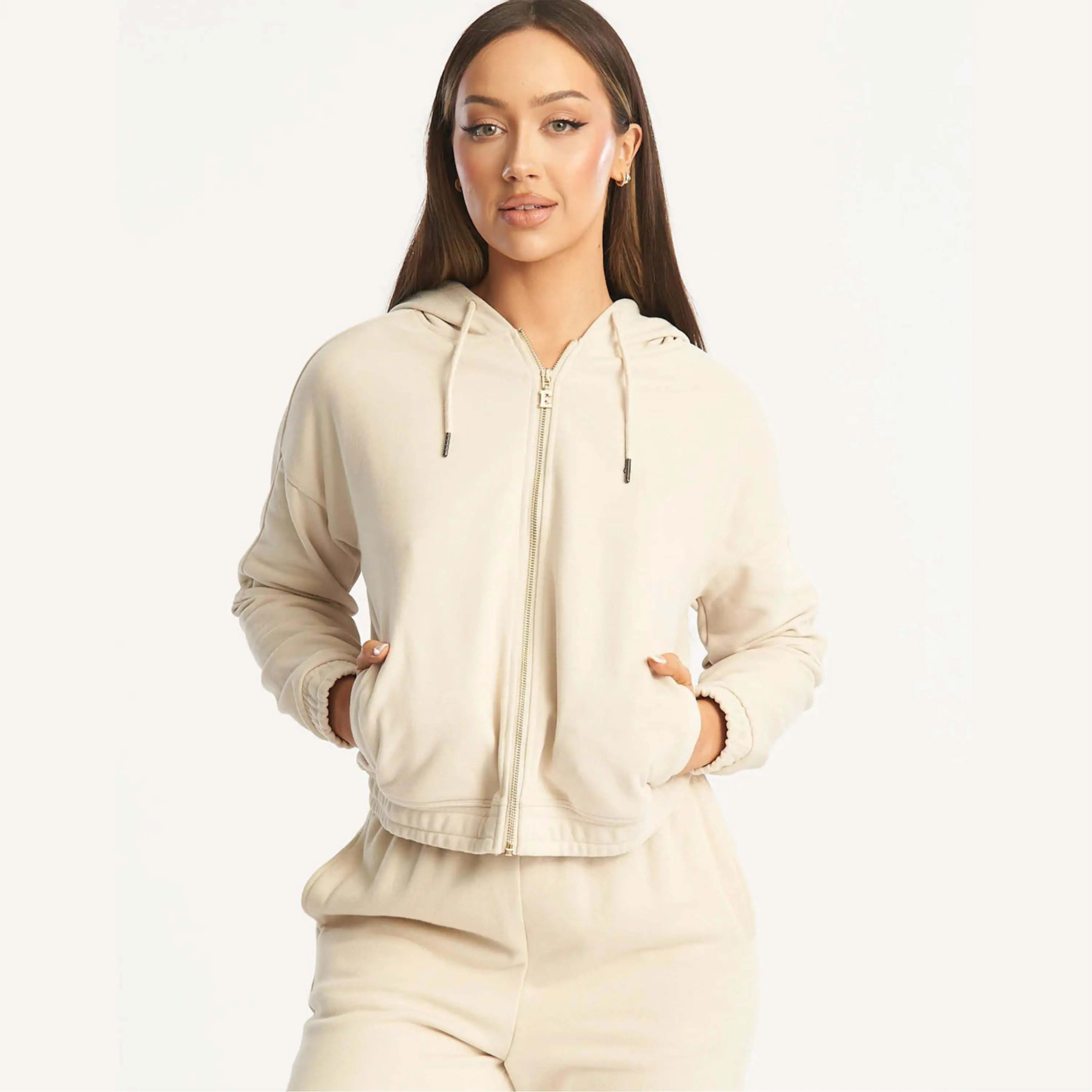 Women's 2-Piece Jogger Set - Crop Top And Stacked Sweatpants Fall Sweatsuit Outfit