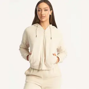 Women's 2-Piece Jogger Set - Crop Top And Stacked Sweatpants Fall Sweatsuit Outfit