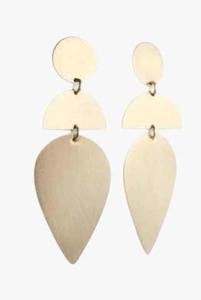 Boucles d'oreilles hexagonales 3D en corne de boeuf naturelle artisanale du Vietnam, nouveau design, vente en gros personnalisée, accessoire de style Offre Spéciale - Product Image 5