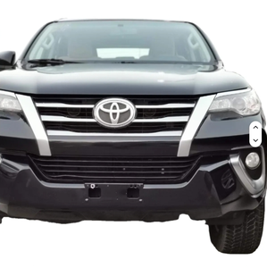 Toyota Fortuner EX SUV d'occasion haut de gamme - Product Image 6