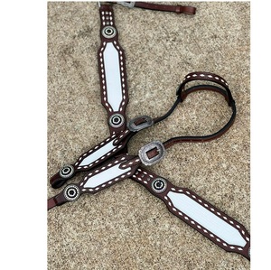 Juego de tachuelas de una oreja de cuero de cocodrilo hecho a medida para Rodeo Trail Riding Barrel Racing-para propietarios de caballos - Product Image 3