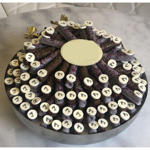 Bol ovale en métal martelé de meilleure qualité Bol à chocolat moderne écologique Bol de service pour collations pour mariages ou événements - Product Image 2