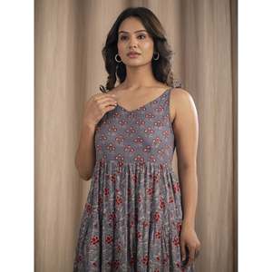 เดรสผ้าฝ้ายมัลมัลสีเทา สายผูกไหล่ พิมพ์ลายบล็อกด้วยมือ สไตล์ลำลอง เอวธรรมชาติ ระบายอากาศได้ดี - Product Image 1