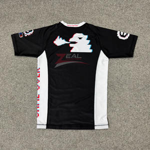 Rashguards de MMA Personalizados con Impresión por Sublimación, Protección Ultravioleta, 240 gsm, Compresión, Rashguards de Grappling y BJJ Hechos en Pakistán - Product Image 2