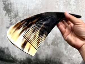 Gran oferta, tamaño personalizado, peine de cuerno Natural hecho a mano, estilo Animal, artesanías naturales con técnica pulida, precio bajo - Product Image 5