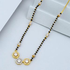 Collier Solitaire Mangalsutra pour Femme, Bijou Indien Traditionnel Élégant, Accessoire de Mode Nuptiale, Cadeau - Product Image 1