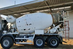 รถผสมคอนกรีตเมอร์เซเดส-เบนซ์ แอคทรอส ปี 2005 เครื่องยนต์ 450 แรงม้า สีขาว น้ำหนัก 36000 กก. ประสิทธิภาพสูง - Product Image 3