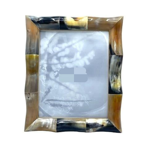 Cadres photo en bois de corne de buffle, haute qualité et peu coûteux, solides et durables - Product Image 1