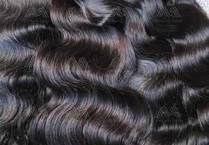 Extensions de cheveux humains indiens ondulés soyeux, qualité Remy, 100 % cuticules alignées, sans traitement chimique, double trame faite à la machine - Product Image 3