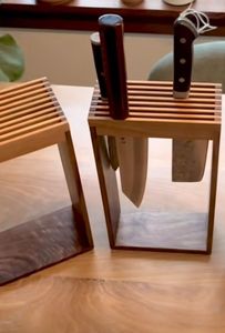 Soportes de vidrio de whisky de madera de pino acabados a mano para cocina y uso diario en diseños de formas personalizables para hogares modernos - Product Image 4