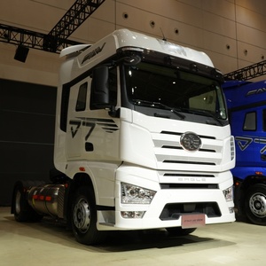 Camion tracteur FAW J7 à toit haut 4x2 de 550 CV, adapté aux routes accidentées, pour transport longue distance, GPL, à prix bas et très demandé - Product Image 3