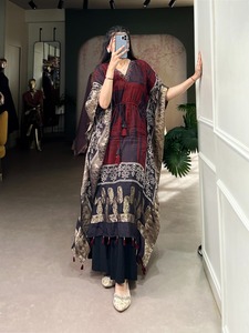 Beaux vêtements ethniques haute sur demande à la mode pure viscose avec miroir et travail à la main caftan exportateur mondial à vendre - Product Image 2