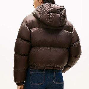 Chaqueta acolchada ligera personalizada de algodón tejido con relleno, plegable y cálida para mujer, abrigos cortos tipo burbuja para damas - Product Image 5